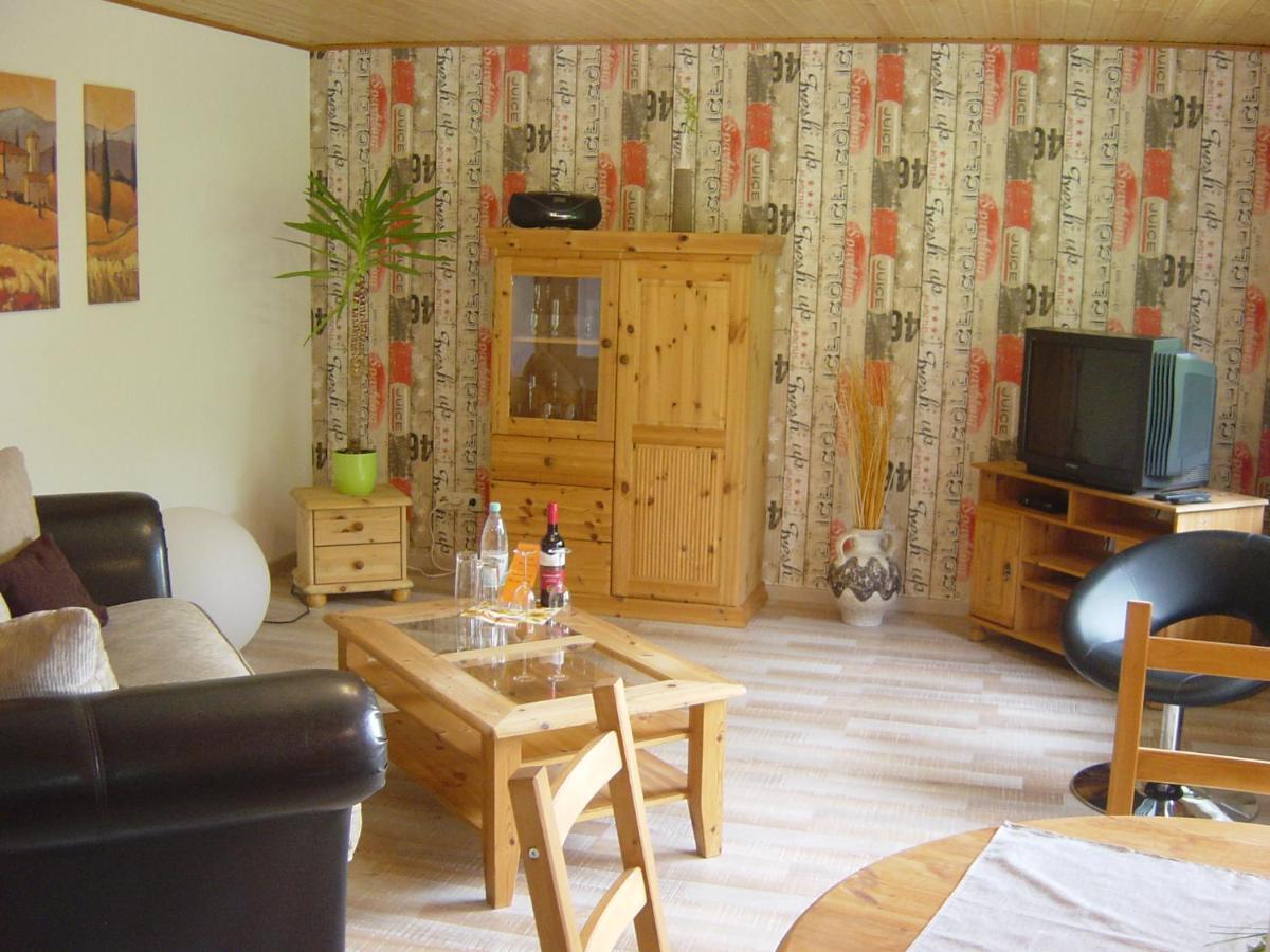 Haus Am Wald Apartment Hillscheid Bagian luar foto